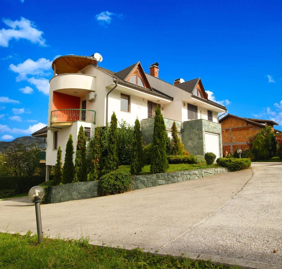Villa Skenderija East By Poppy Sarajevo Bagian luar foto